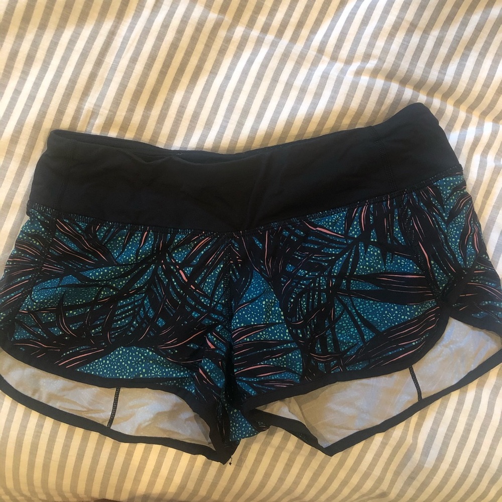 Lululemon Speed short 2.5 size 4